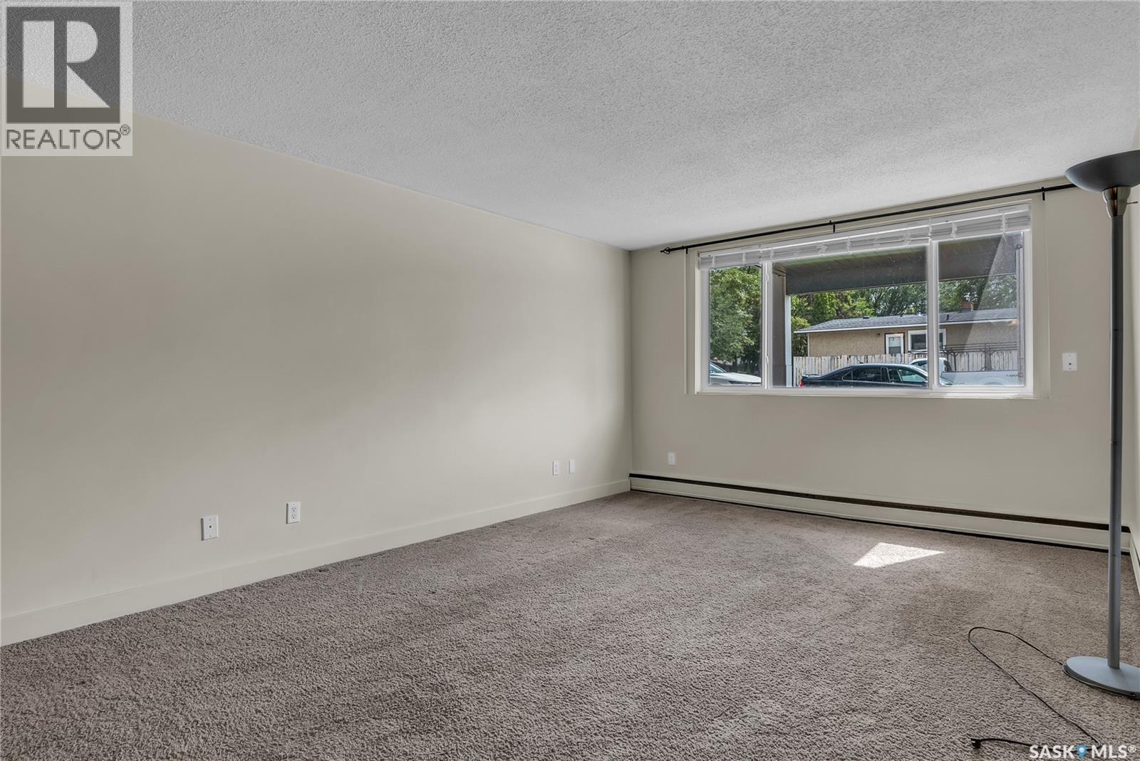 Photo 6 of 1 2707 7th Street E, Saskatoon SK
