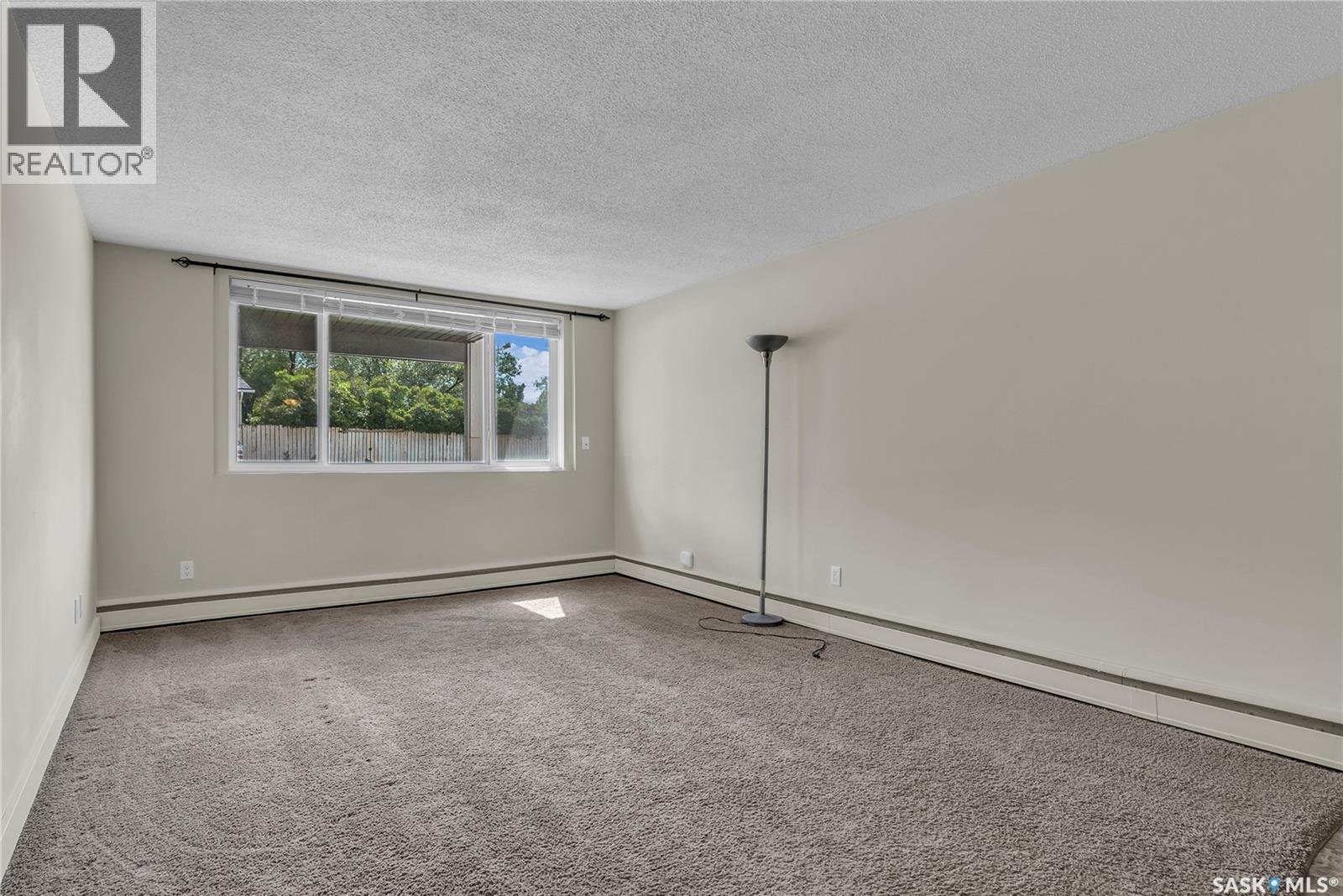 Photo 7 of 1 2707 7th Street E, Saskatoon SK