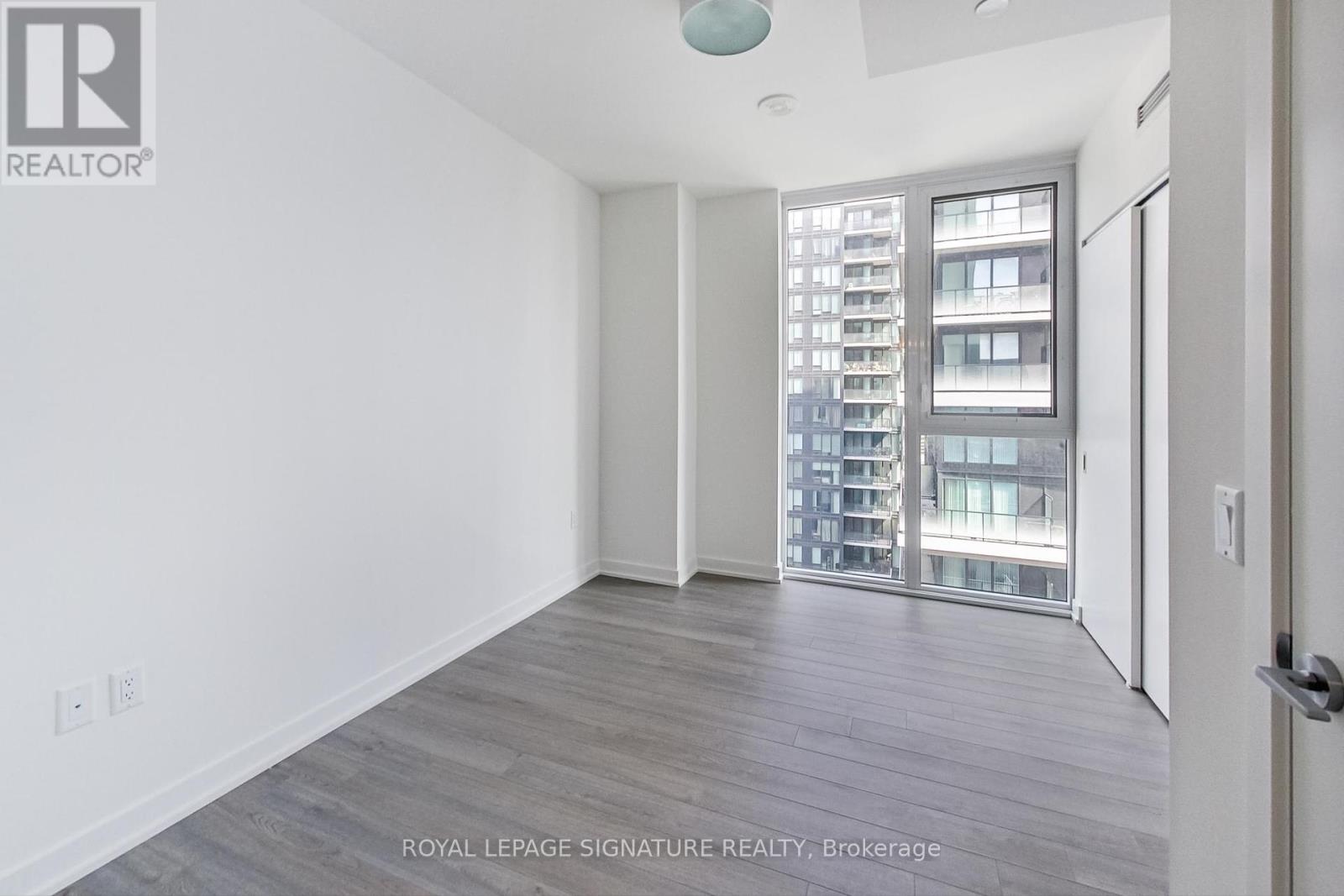 Photo 25 of 3408 357 King Street W, Toronto ON