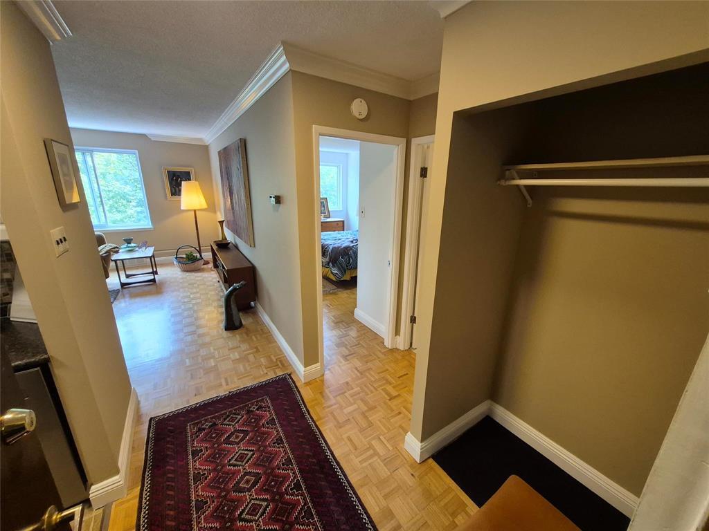 Photo 3 of 3 G 300 Roslyn Road, Winnipeg MB