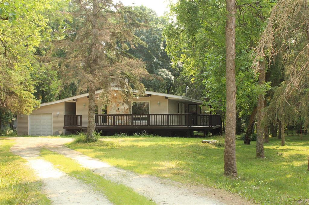 Photo 1 of 14 Westshore Road, Gimli Rm MB