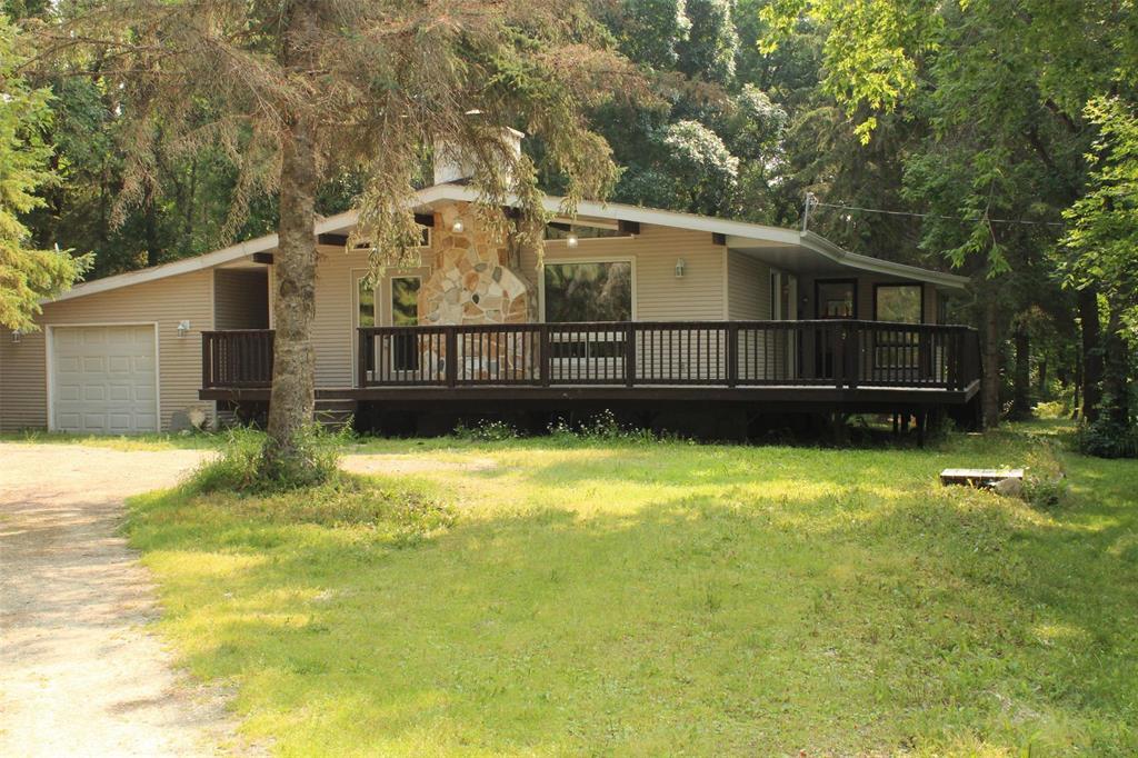 Photo 9 of 14 Westshore Road, Gimli Rm MB