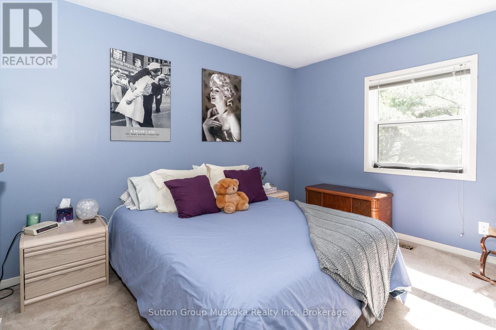 Photo 3 of 12 Silver Oaks Crescent, Huntsville ON