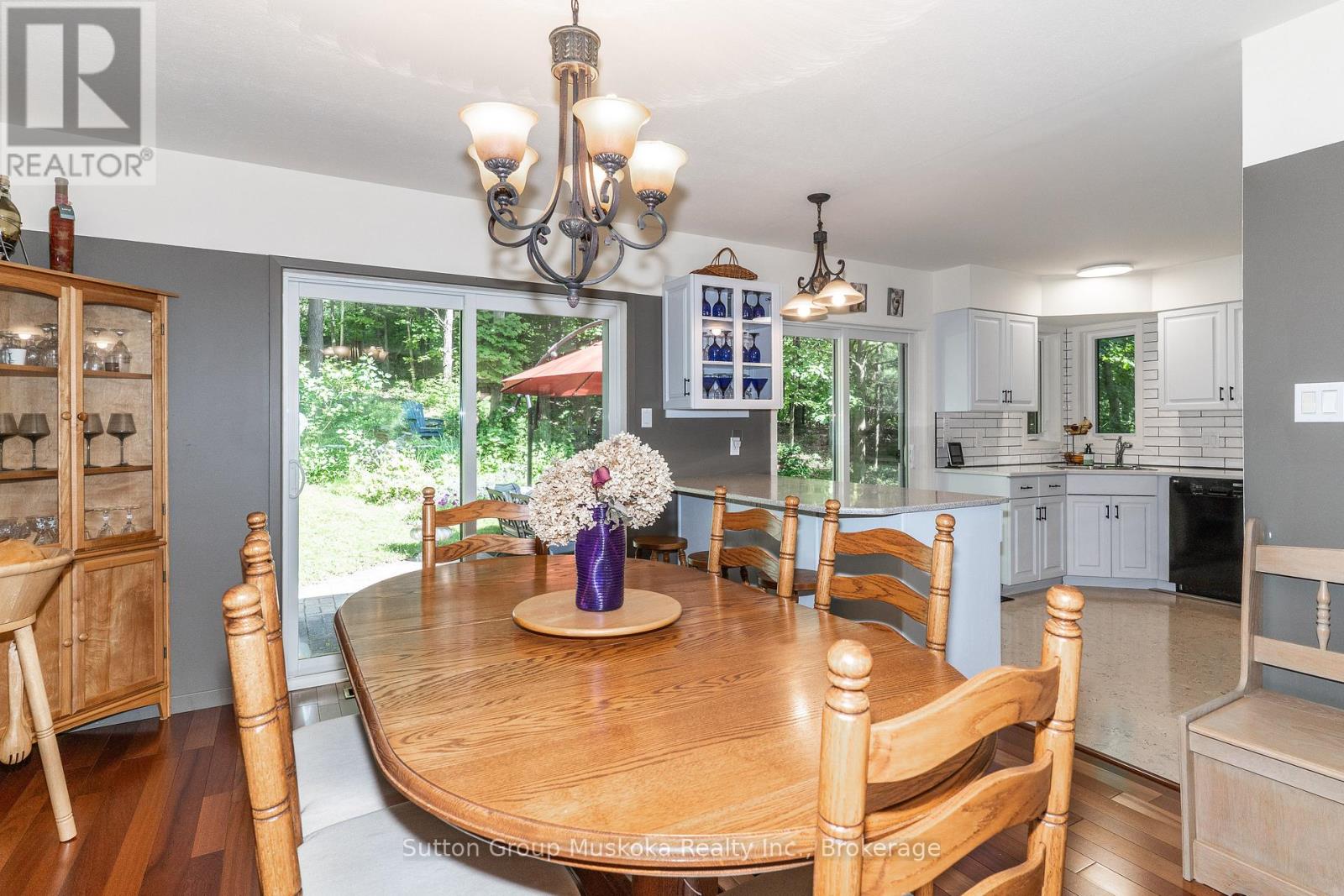Photo 13 of 12 Silver Oaks Crescent, Huntsville ON