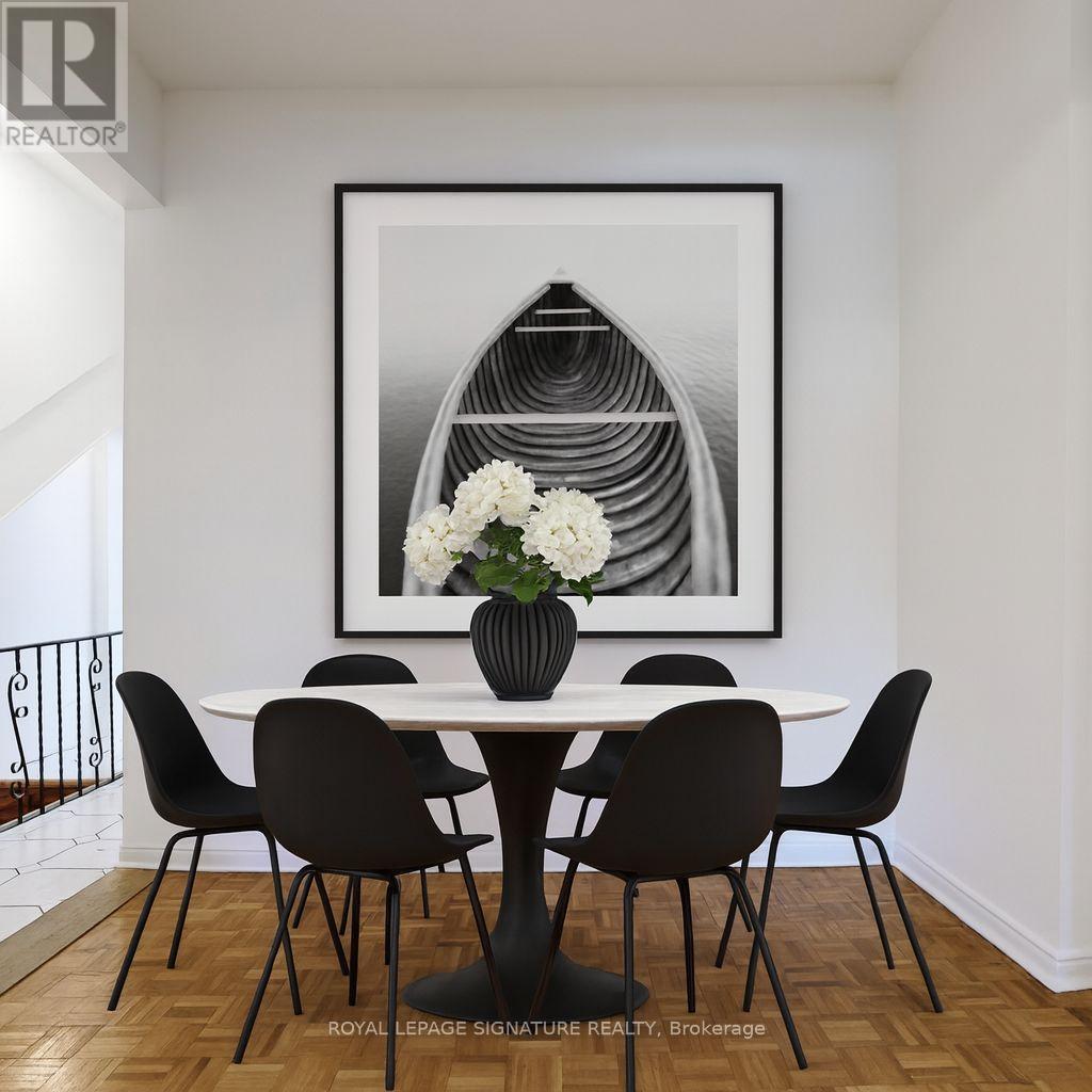Photo 5 of Main 247 Palmerston Avenue, Toronto ON