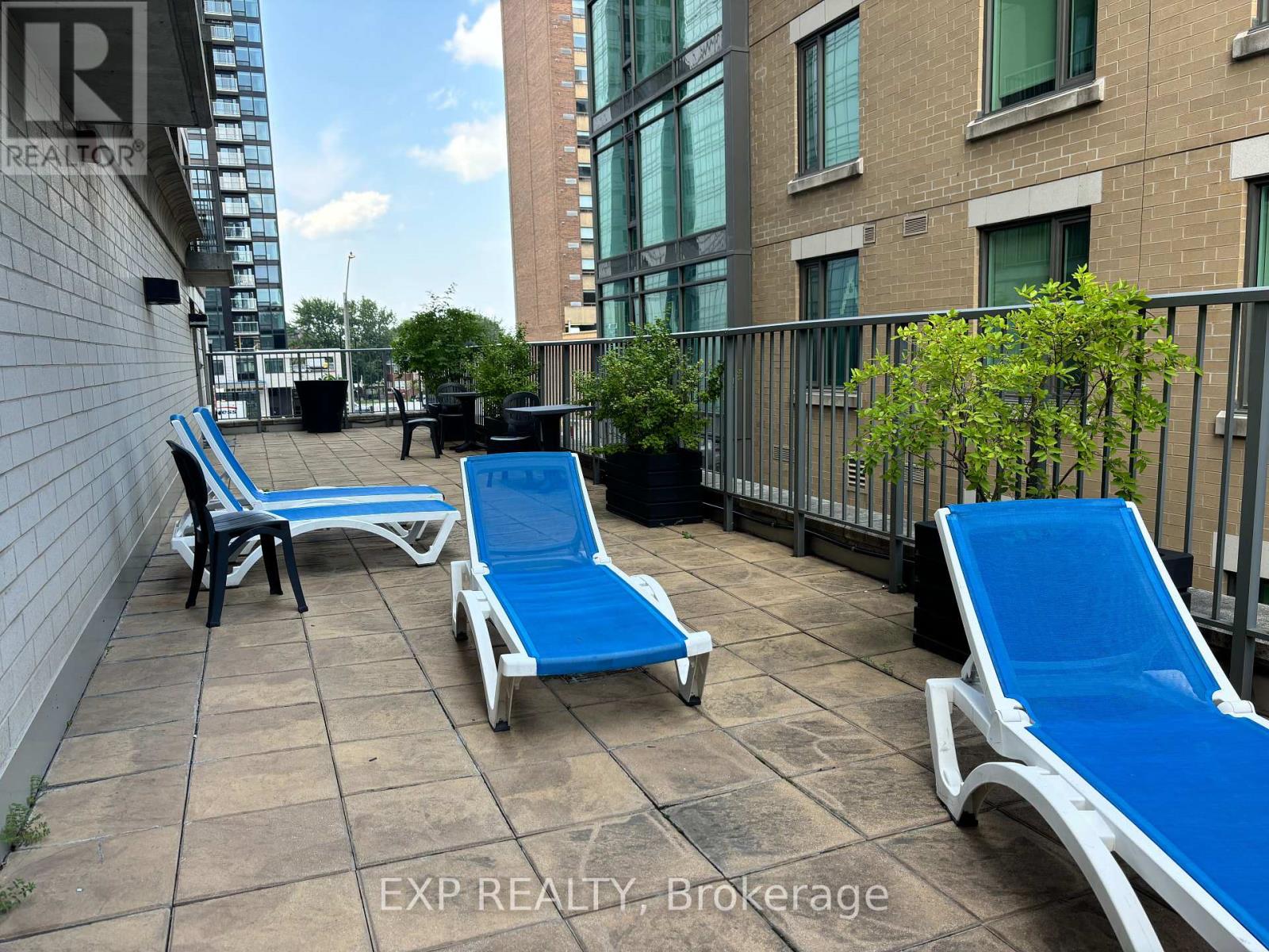 Photo 15 of 606 200 Besserer Street, Ottawa ON