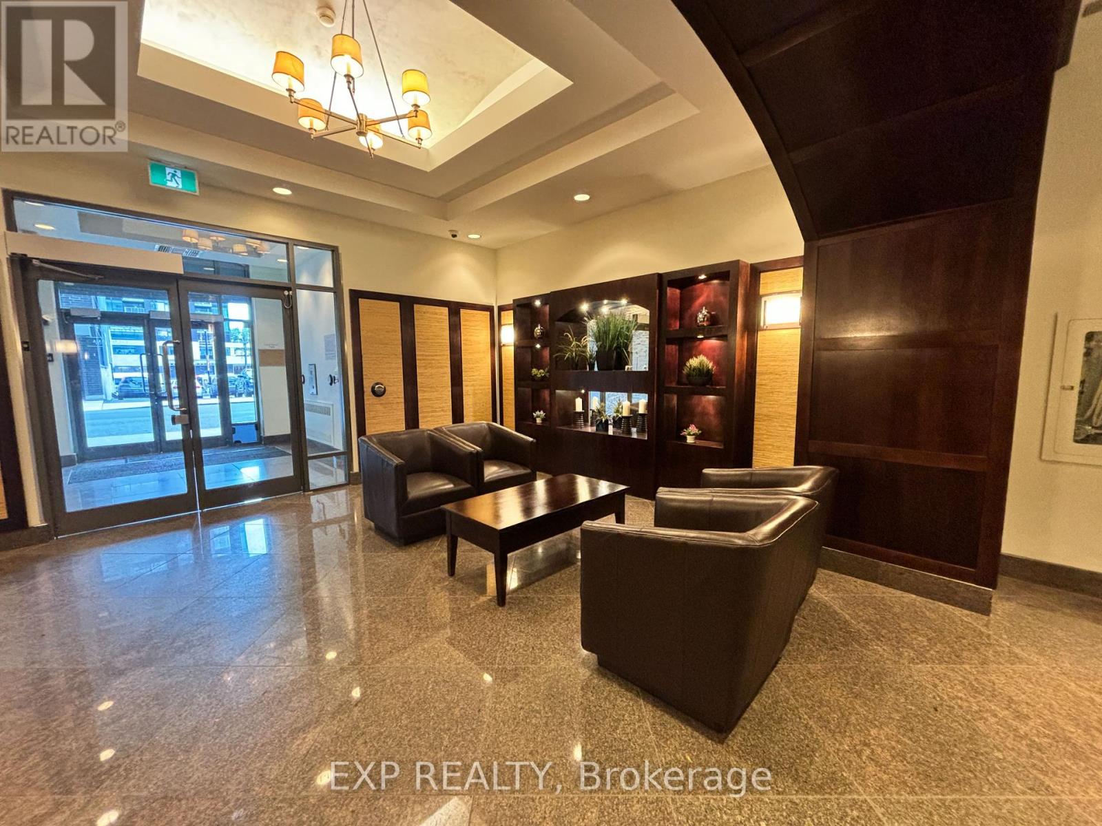 Photo 5 of 606 200 Besserer Street, Ottawa ON