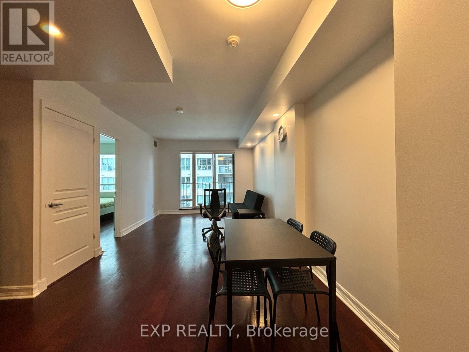 Photo 14 of 606 200 Besserer Street, Ottawa ON