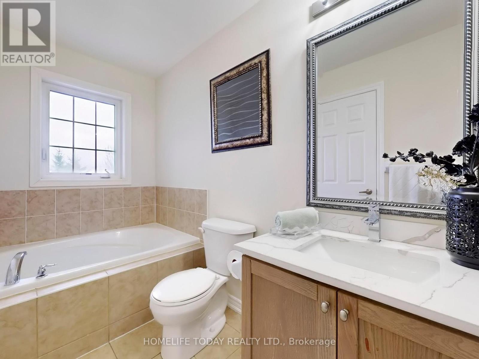 Photo 20 of 468 Roy Rainey Avenue, Markham ON