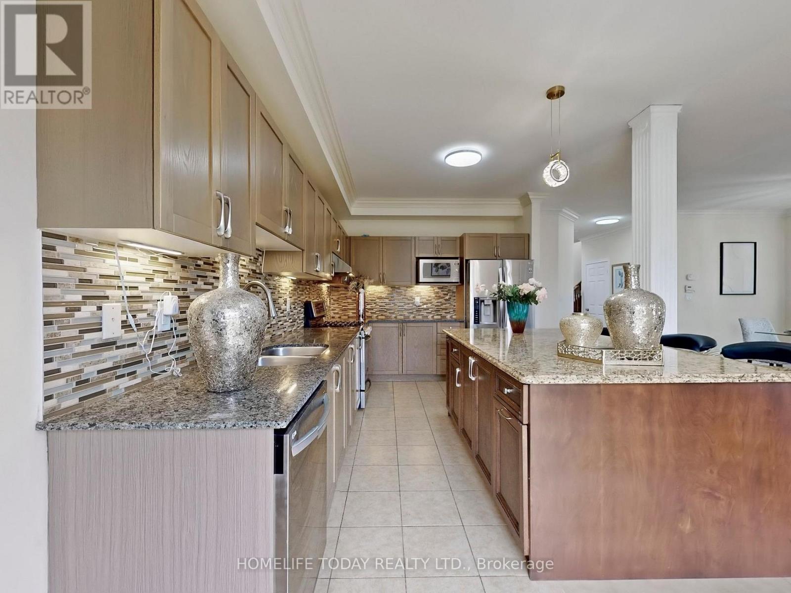 Photo 9 of 468 Roy Rainey Avenue, Markham ON