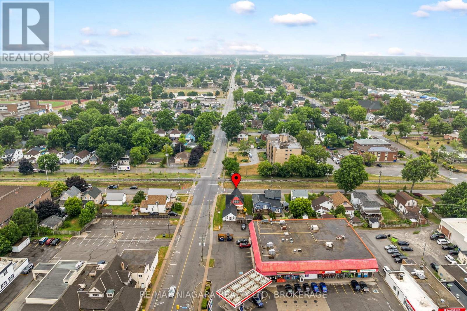 Photo 25 of 44 Park Street, Port Colborne ON