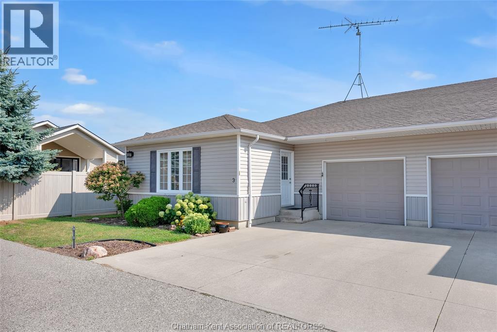 Photo 16 of 3 Schooner Court, Chatham ON
