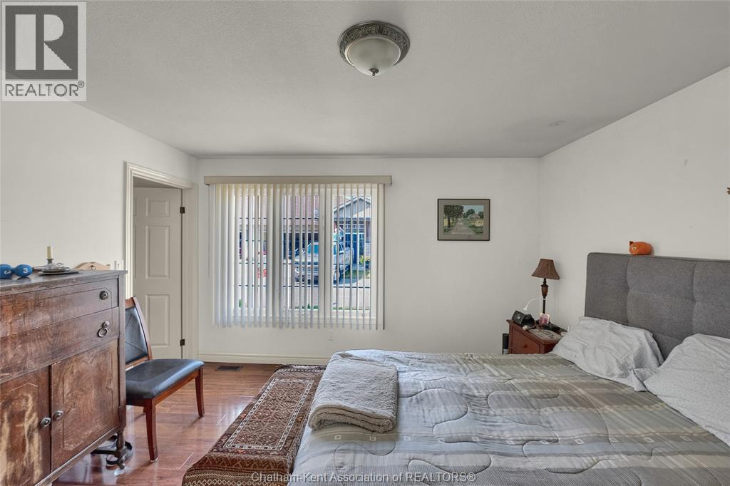 Photo 10 of 3 Schooner Court, Chatham ON