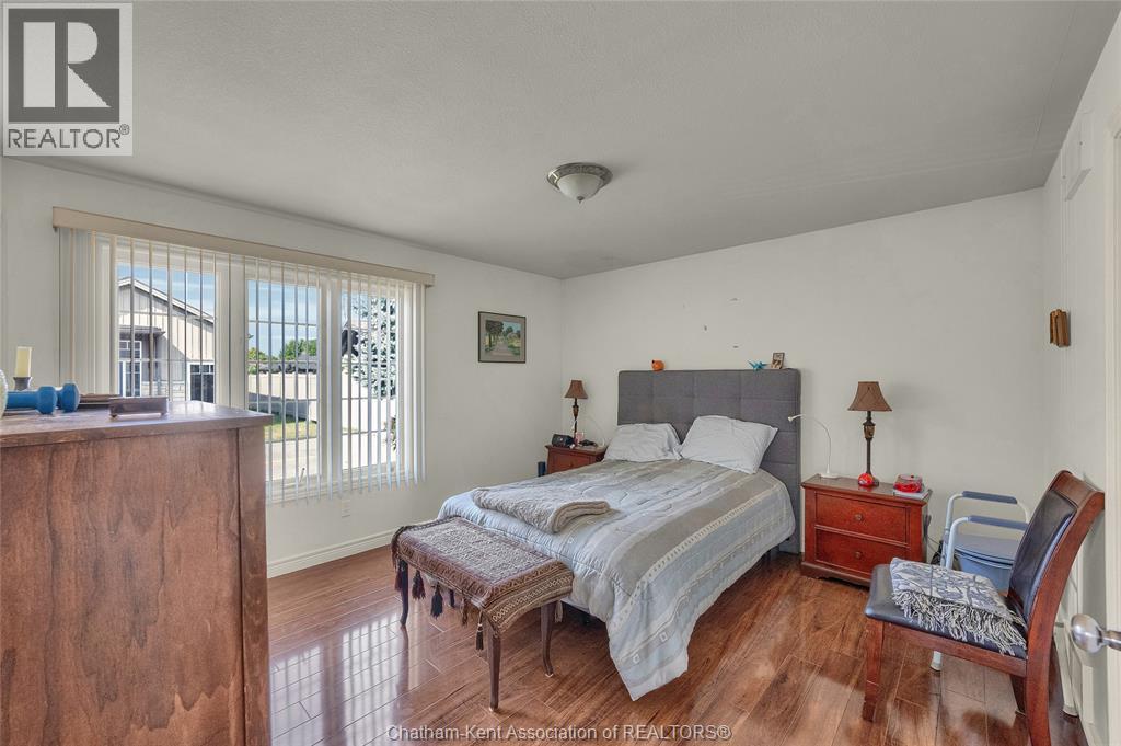 Photo 35 of 3 Schooner Court, Chatham ON