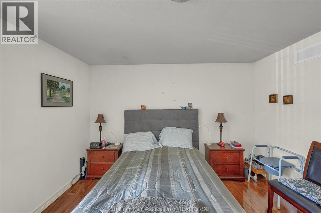 Photo 20 of 3 Schooner Court, Chatham ON
