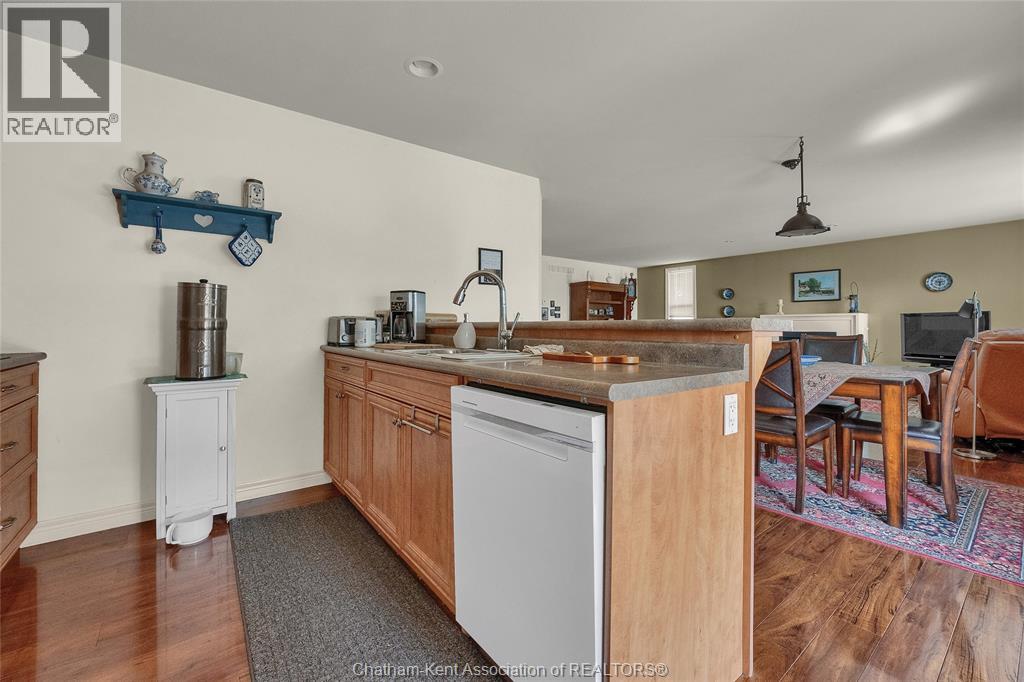 Photo 30 of 3 Schooner Court, Chatham ON