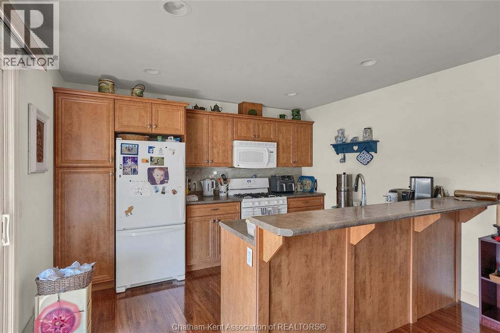 Photo 29 of 3 Schooner Court, Chatham ON