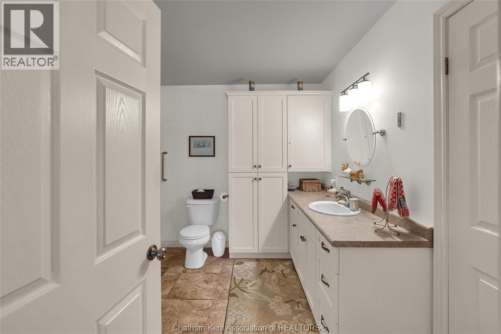 Photo 12 of 3 Schooner Court, Chatham ON
