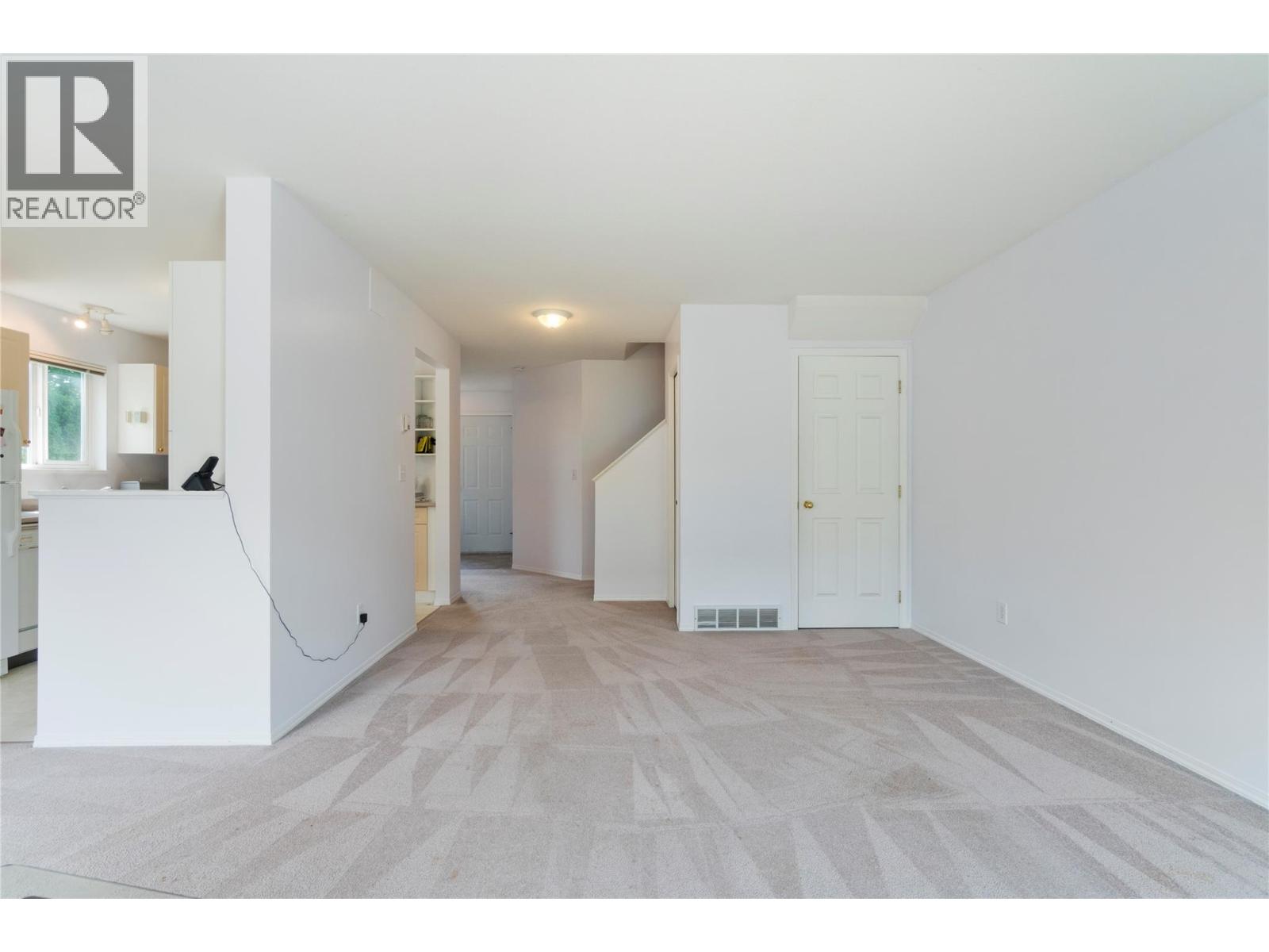 Photo 6 of 2951 11 Avenue Ne Unit 5, Salmon Arm BC