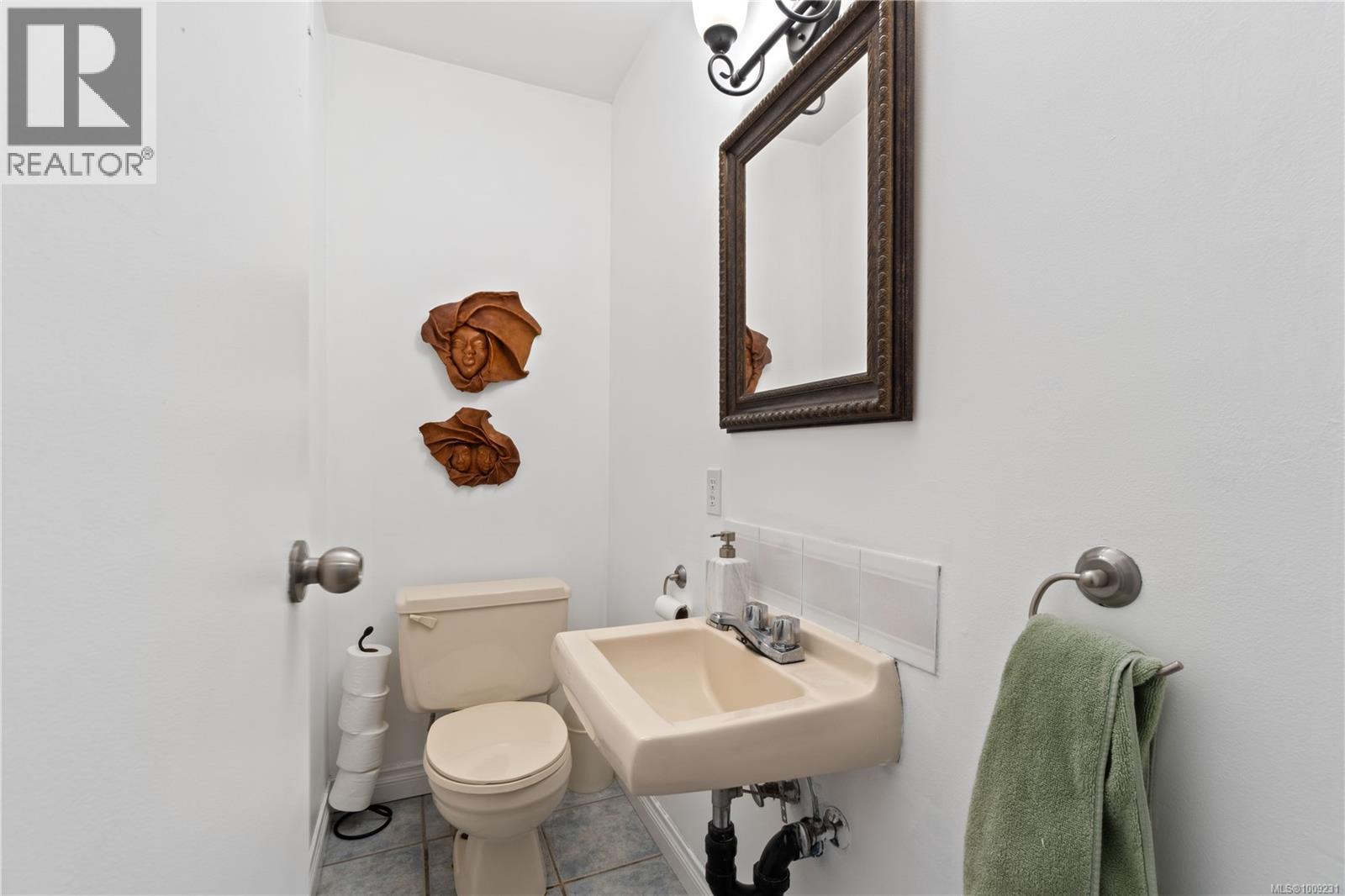 Photo 19 of 2234 Neil Dr, Nanaimo BC