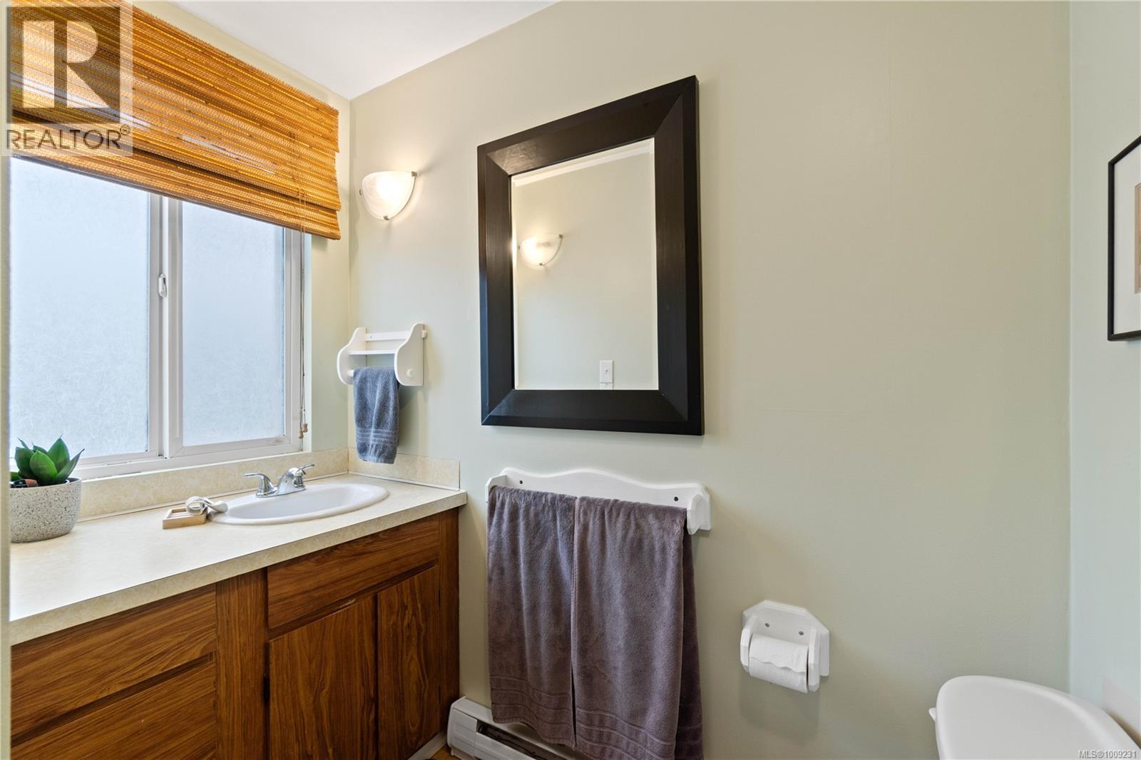 Photo 29 of 2234 Neil Dr, Nanaimo BC