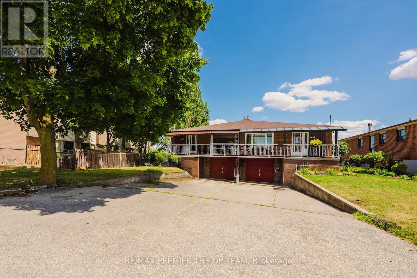 Photo 1 of 2939 Islington Avenue, Toronto ON