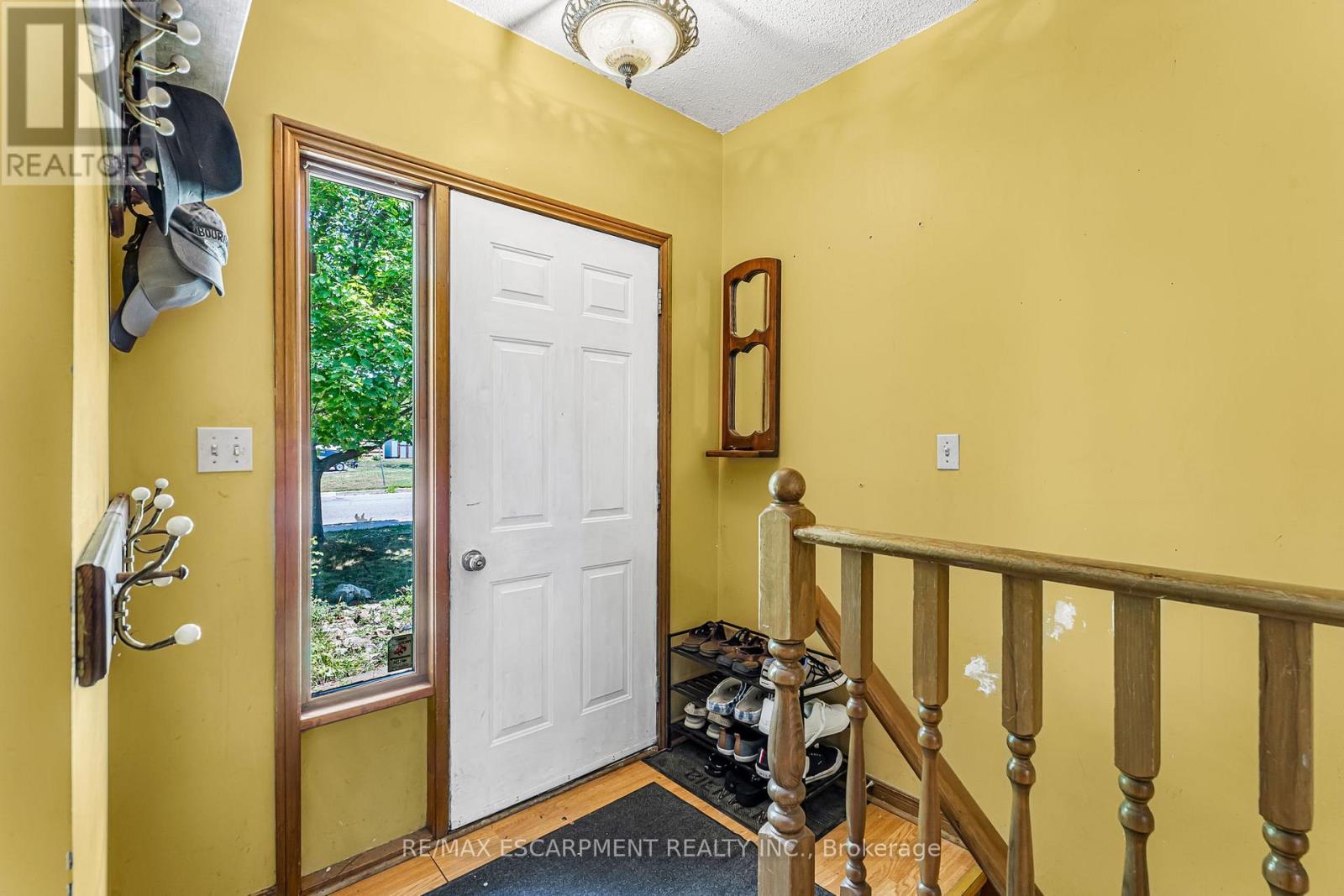 Photo 11 of 40 Wade Road, West Lincoln ON