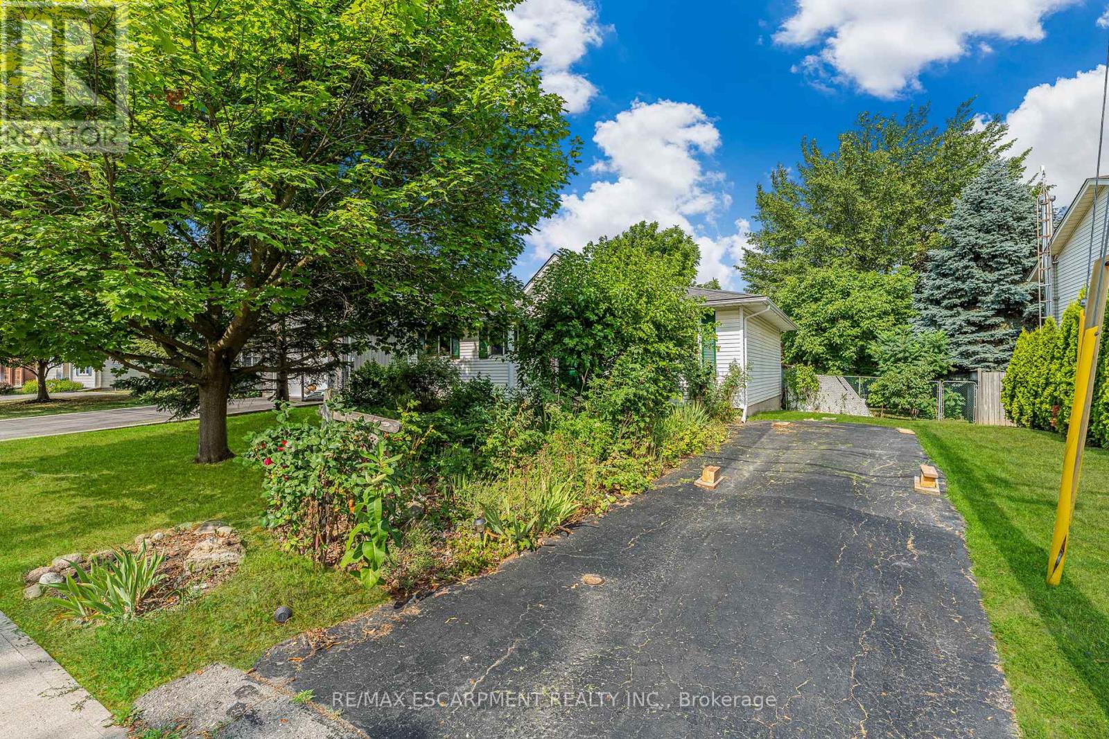 Photo 31 of 40 Wade Road, West Lincoln ON