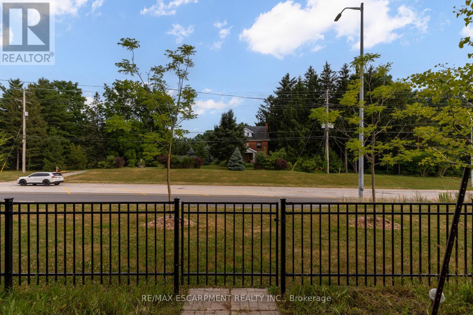 Photo 16 of 13 Pringle Lane, Hamilton ON