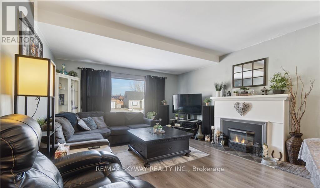 Photo 14 of 207 Thorold Road N, Welland ON