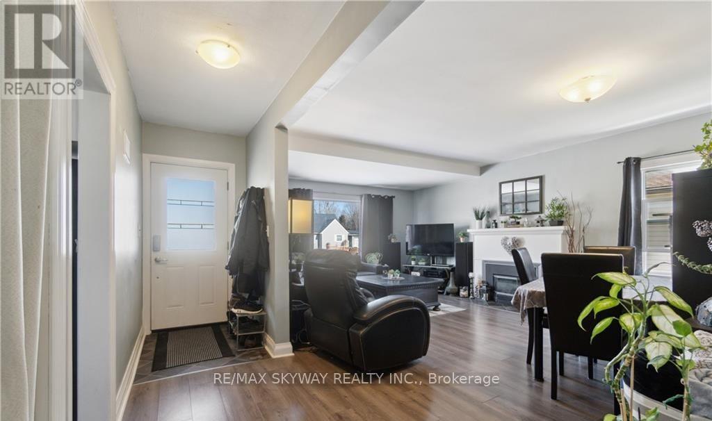 Photo 15 of 207 Thorold Road N, Welland ON