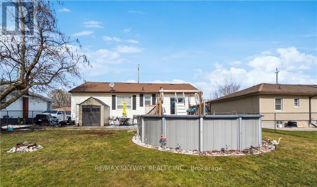 Photo 4 of 207 Thorold Road N, Welland ON