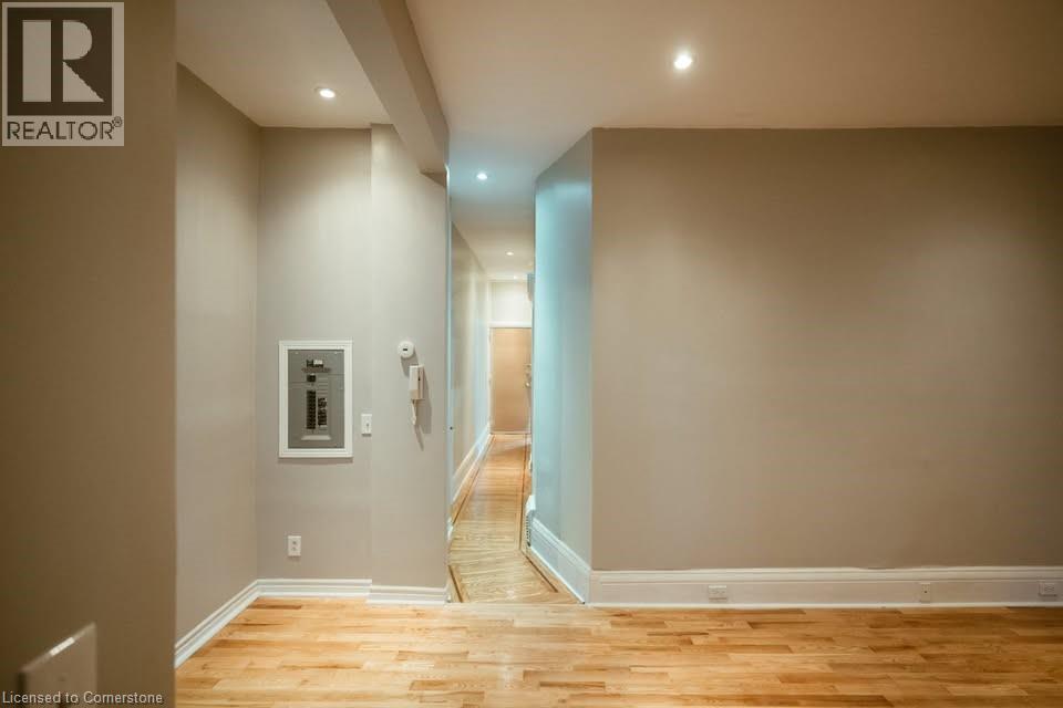 Photo 13 of 122 Robinson Street, Hamilton ON