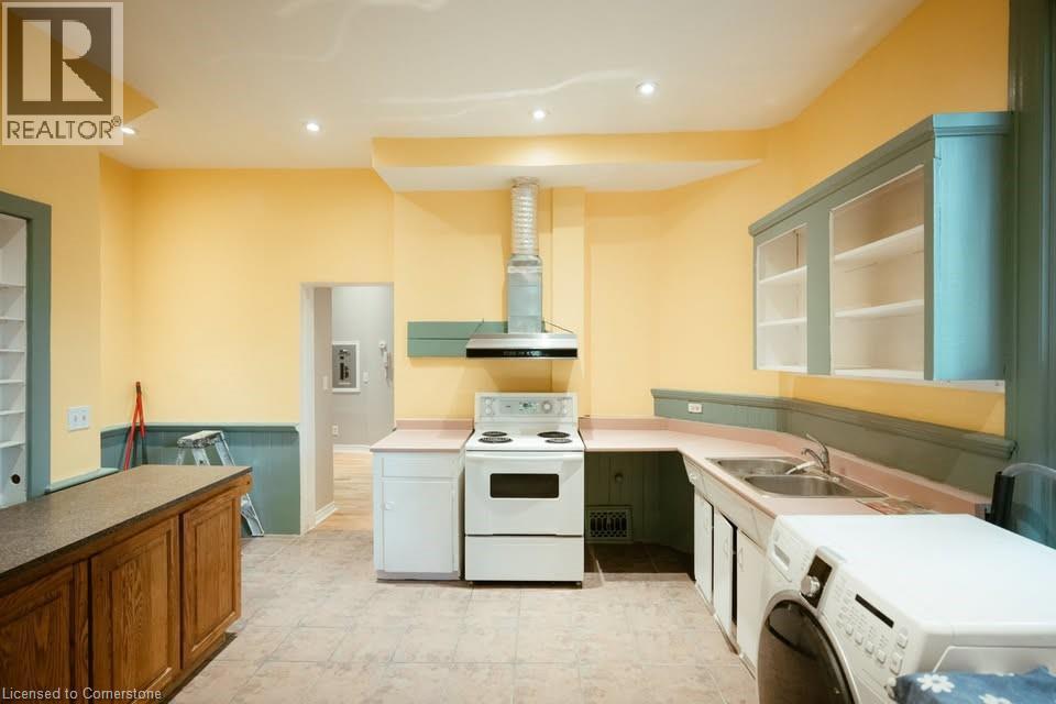 Photo 14 of 122 Robinson Street, Hamilton ON