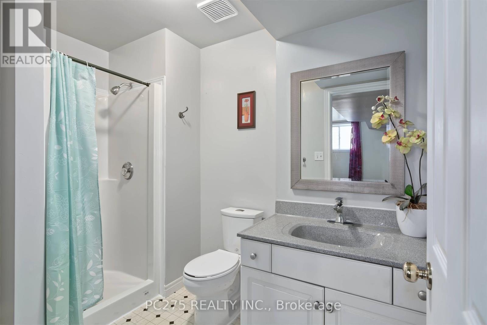 Photo 25 of 402 Chestnut Street, St Thomas ON