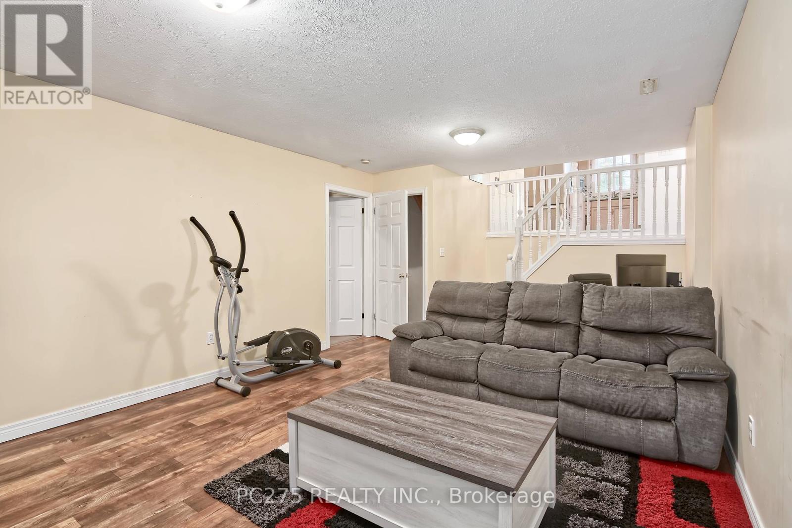 Photo 30 of 402 Chestnut Street, St Thomas ON