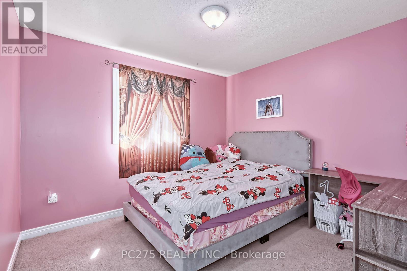 Photo 2 of 402 Chestnut Street, St Thomas ON