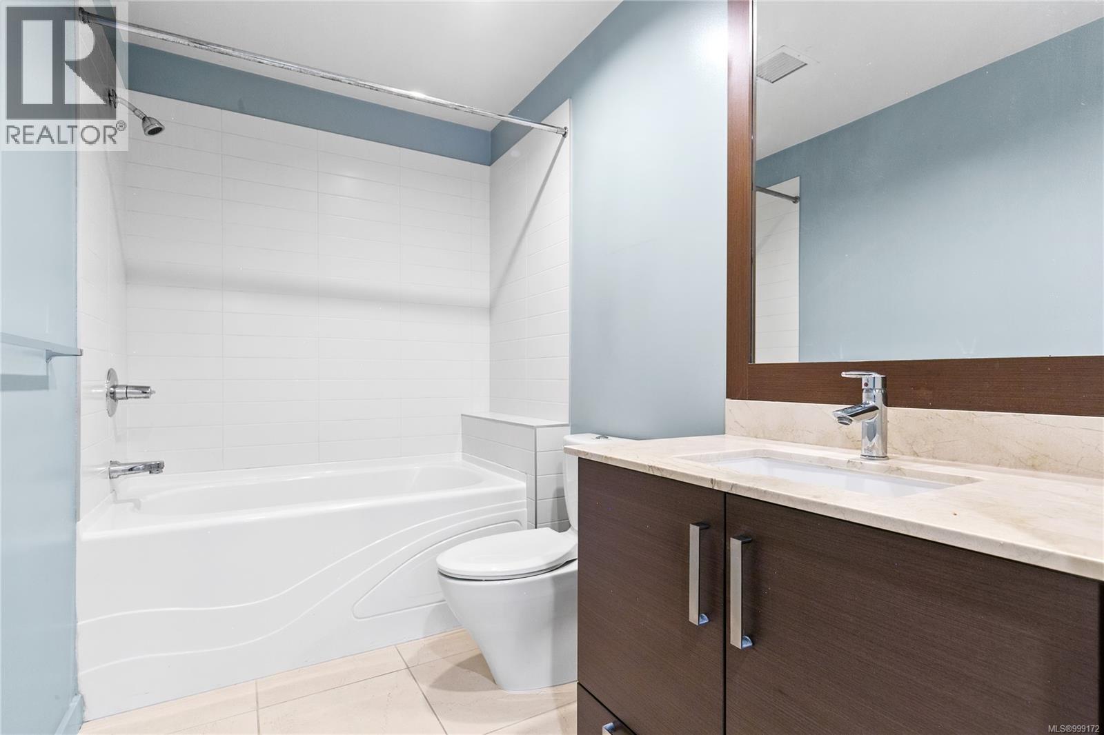 Photo 20 of 305 399 Tyee Rd, Victoria BC
