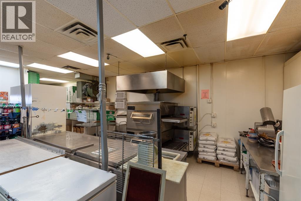 Photo 15 of 3314 50 Avenue, Lloydminster AB