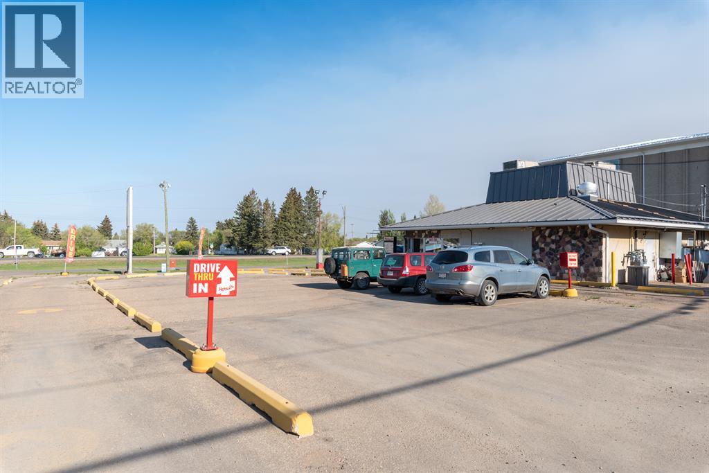 Photo 14 of 3314 50 Avenue, Lloydminster AB