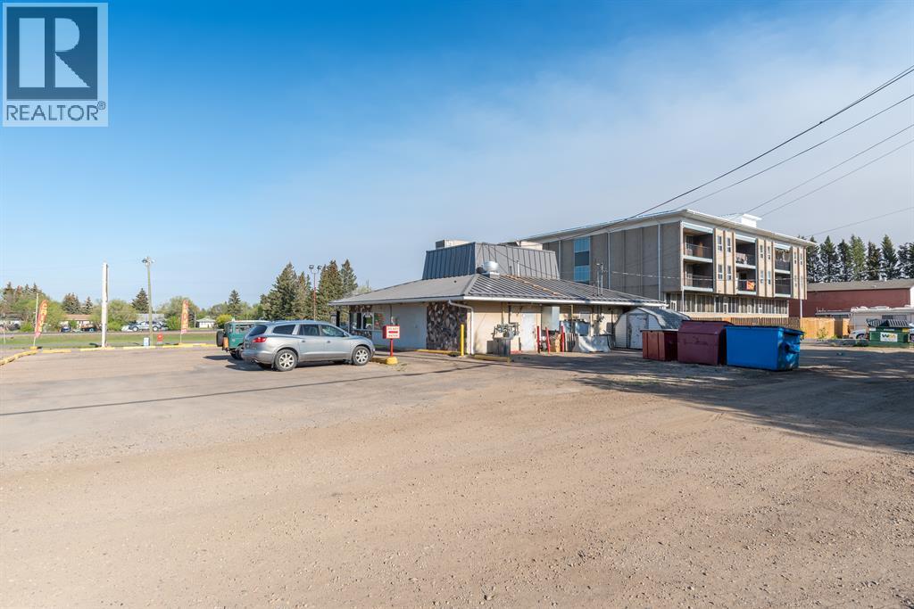 Photo 10 of 3314 50 Avenue, Lloydminster AB