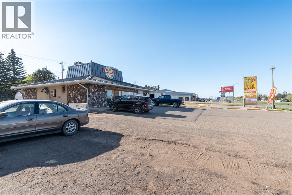 Photo 13 of 3314 50 Avenue, Lloydminster AB