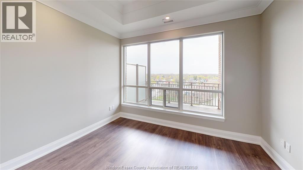 Photo 4 of 121 King Street Unit 607, Chatham ON