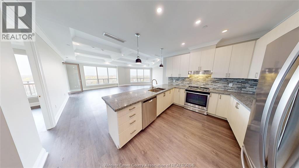 Photo 12 of 121 King Street Unit 607, Chatham ON