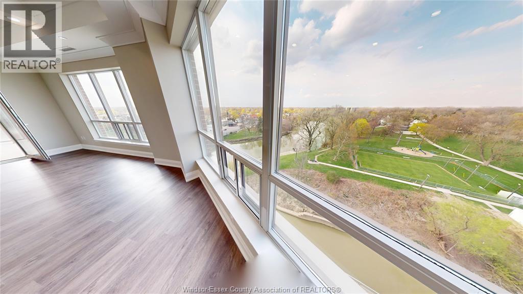 Photo 7 of 121 King Street Unit 607, Chatham ON