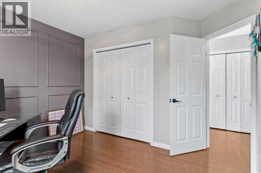 Single Family House for Sale in  Sierra Nevada Green SW Signal Hill Calgary 
