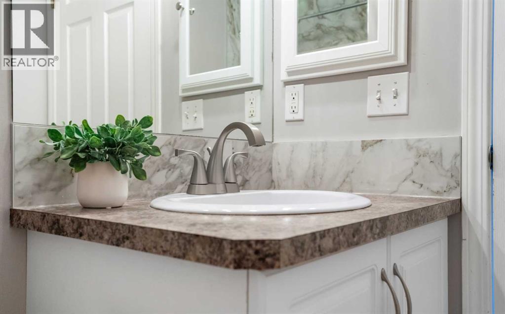 Single Family House for Sale in  Sierra Nevada Green SW Signal Hill Calgary 
