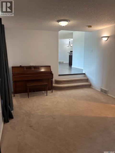 Photo 9 of 864 Mcneil Crescent, Sturgis SK