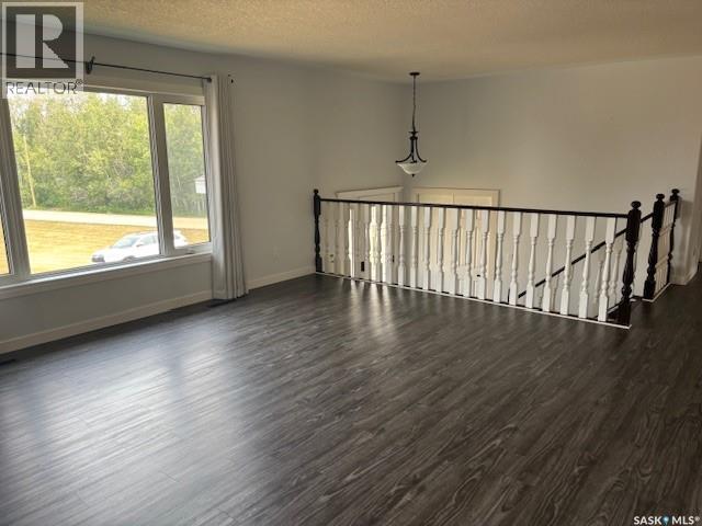Photo 33 of 864 Mcneil Crescent, Sturgis SK