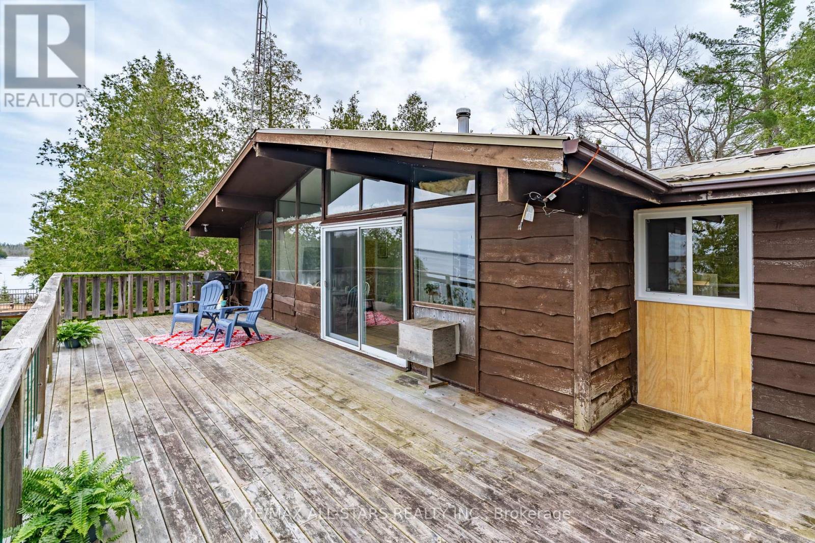Photo 8 of 149 Lakeside Drive, Kawartha Lakes ON
